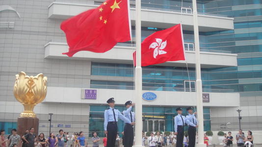 被民意绑架的民心--港府逃犯条例修订 难论者说 第1张